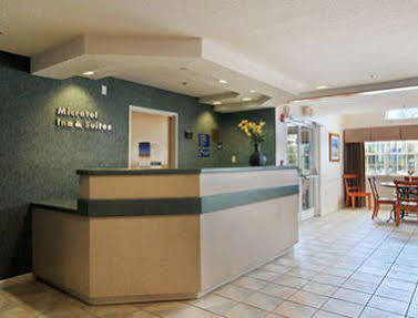 Hotel Microtel & By Wyndham