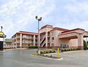 Days By Wyndham Airport East Nashville