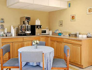 Super 8 By Wyndham Nashville/ Dntn/ Opryland Area Hotel Nashville