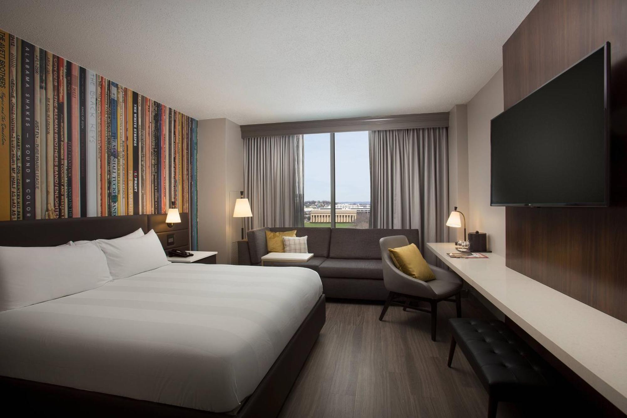 Marriott At Vanderbilt 4*